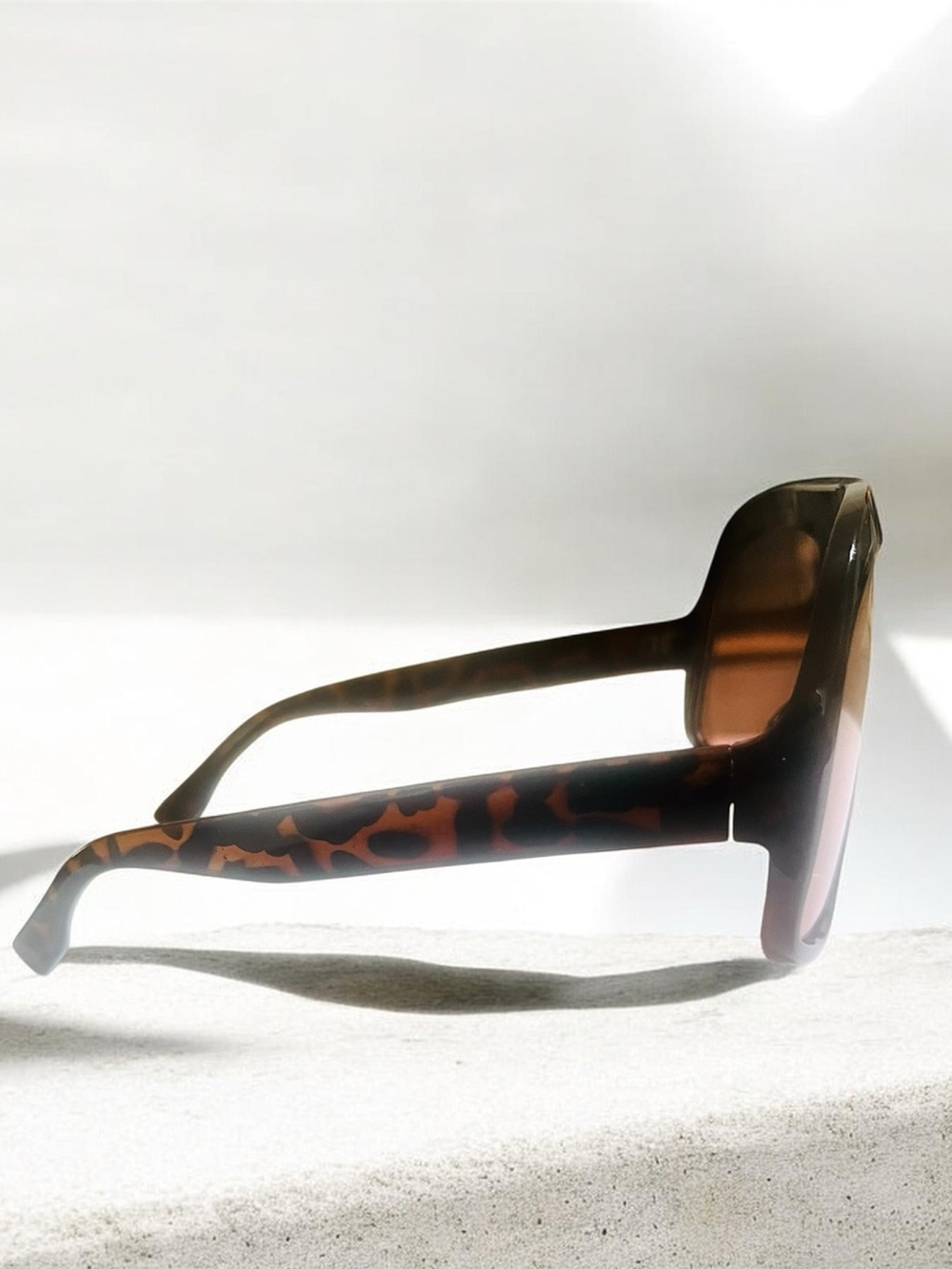 Oversized Tortoiseshell Amber Lens Sunglasses - Brown - Picture 5 of 8